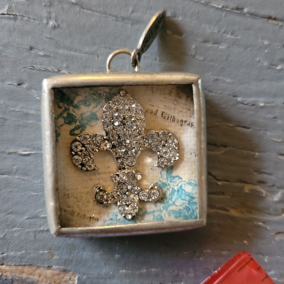 Jewel Kade Charm - Picture 2 of 5